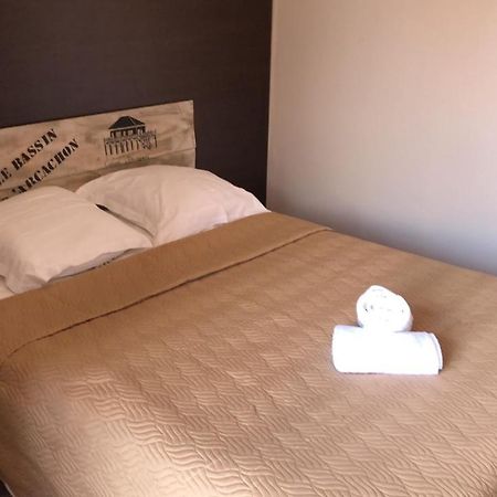 Hotel Le 28 La Teste-de-Buch Bagian luar foto